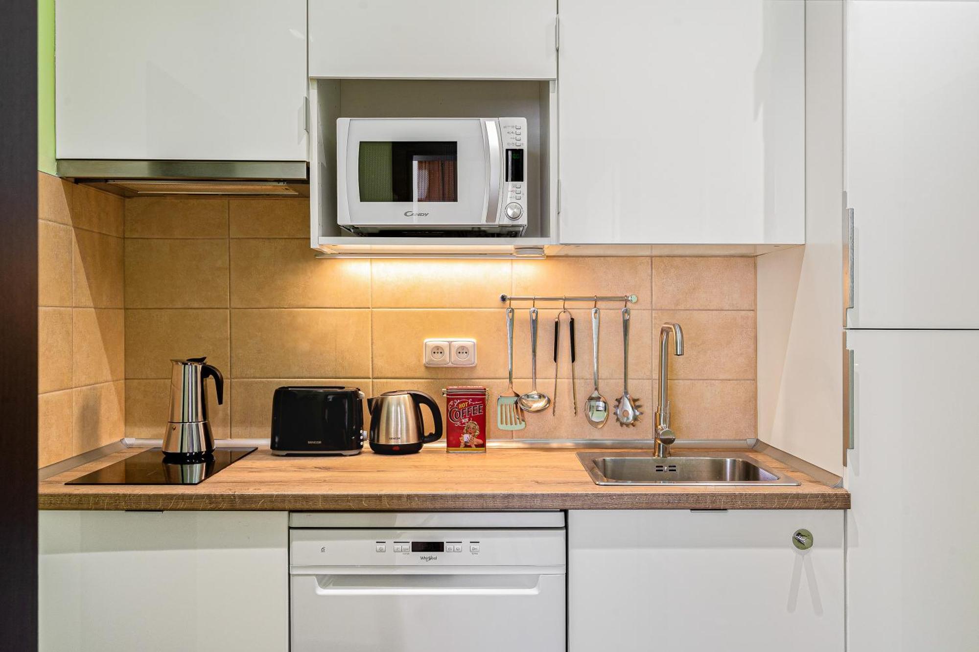 Oasis Apartments At Charles Square Прага Екстериор снимка