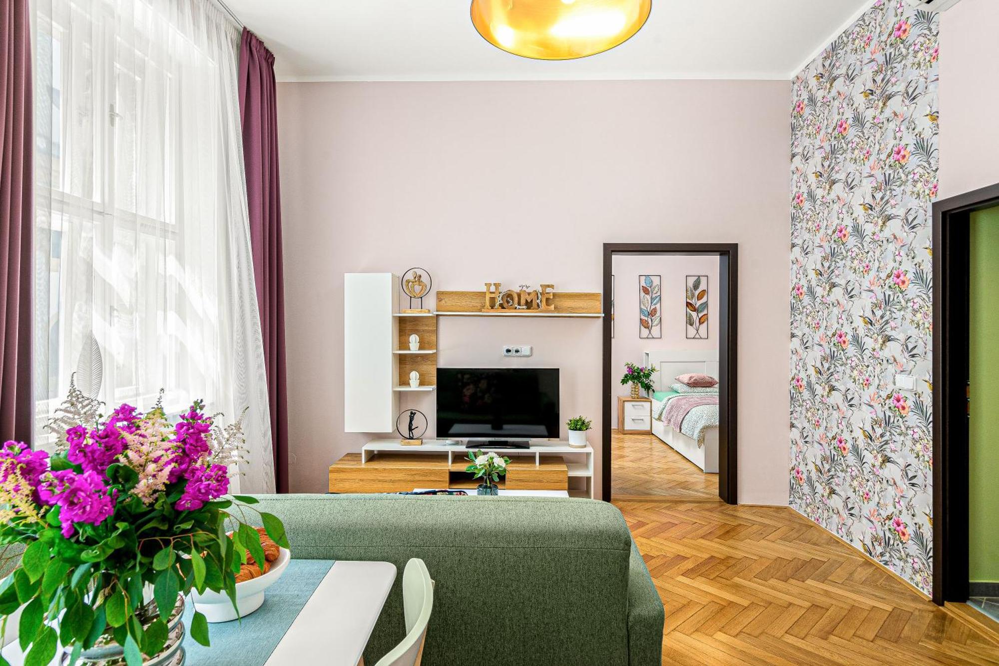 Oasis Apartments At Charles Square Прага Екстериор снимка