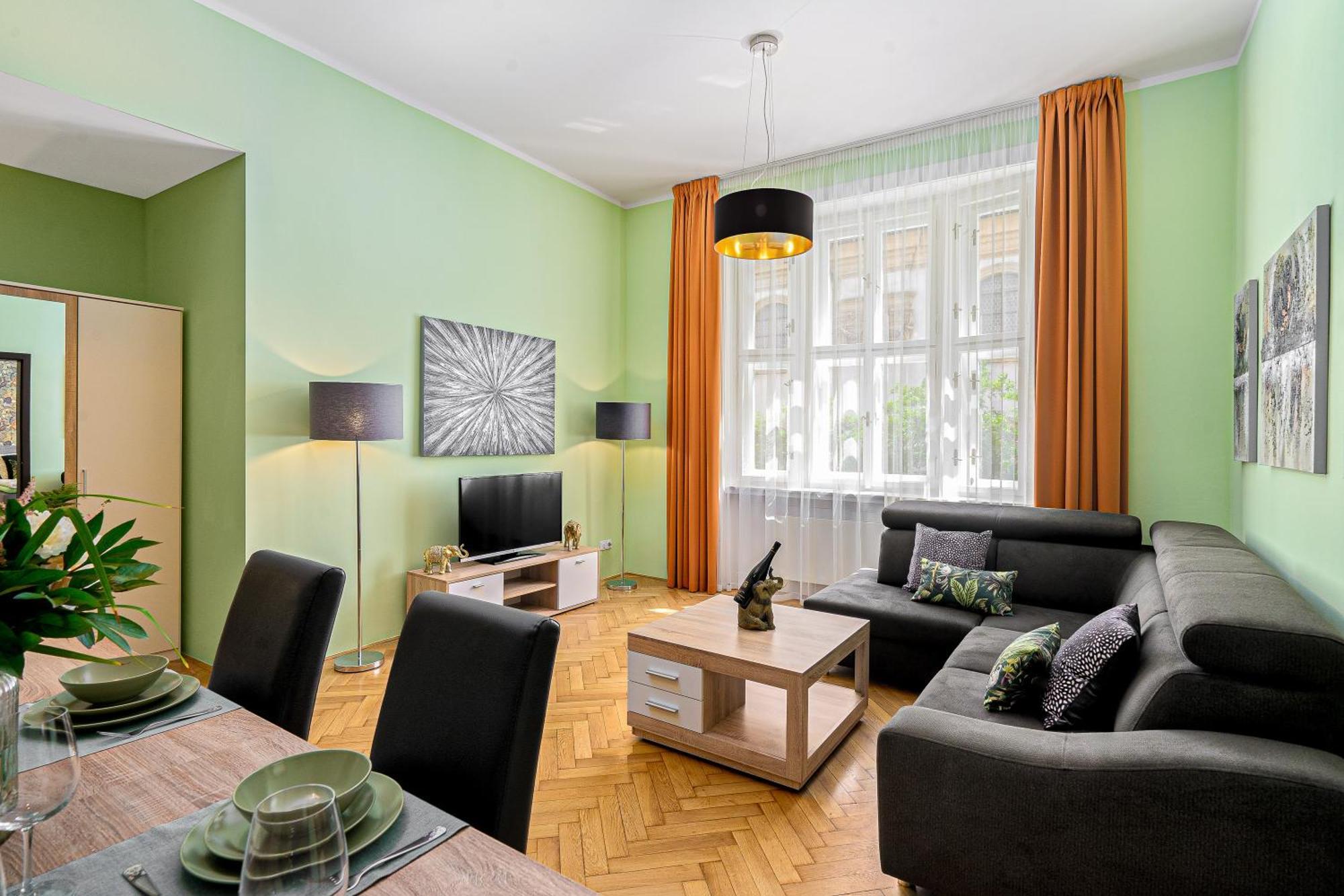 Oasis Apartments At Charles Square Прага Екстериор снимка
