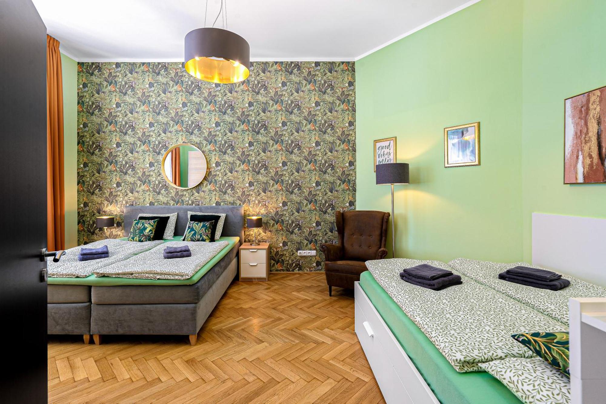 Oasis Apartments At Charles Square Прага Екстериор снимка